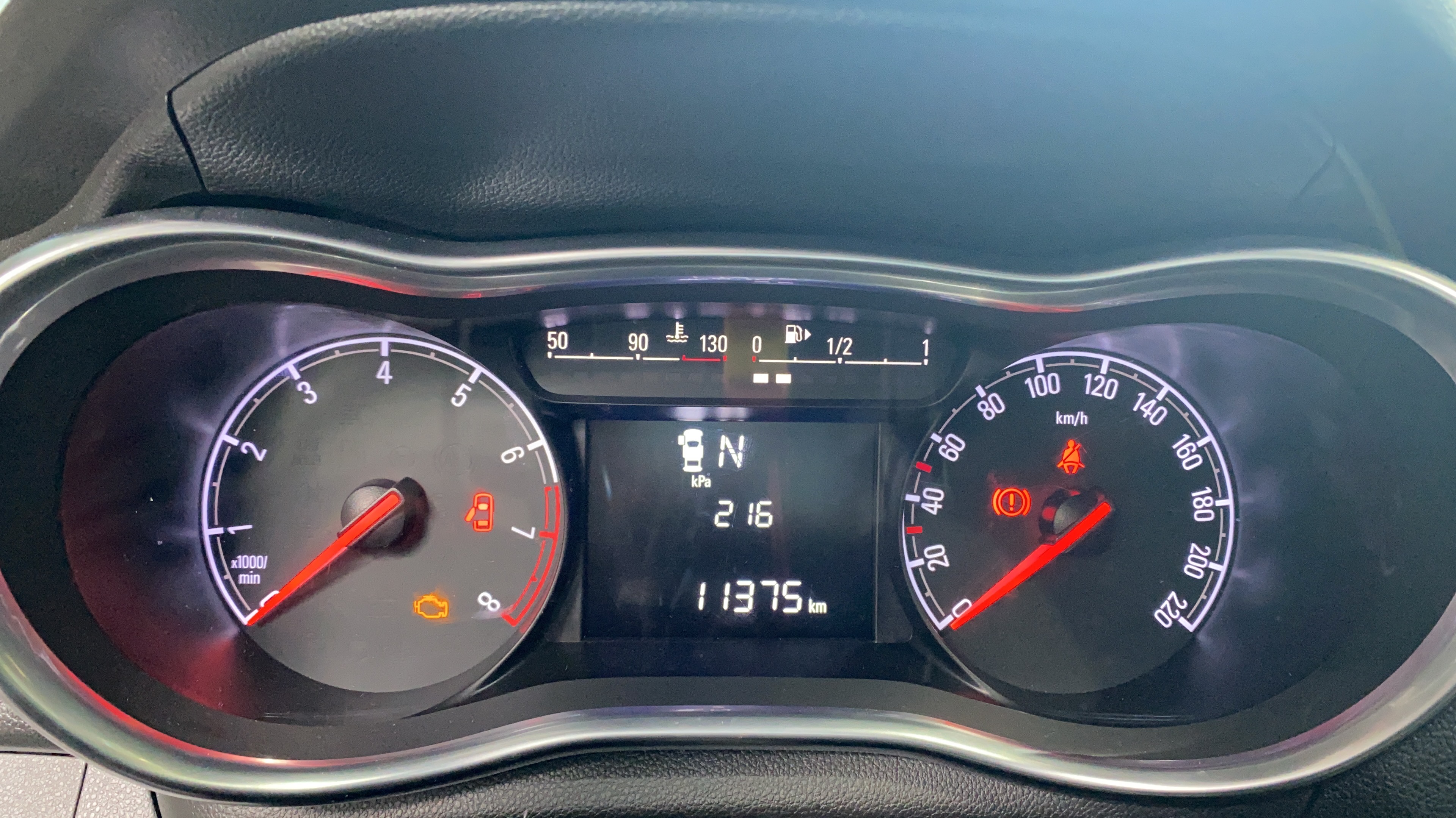 27B94B38-203A-480E-B57C-DCBCB05E44C7