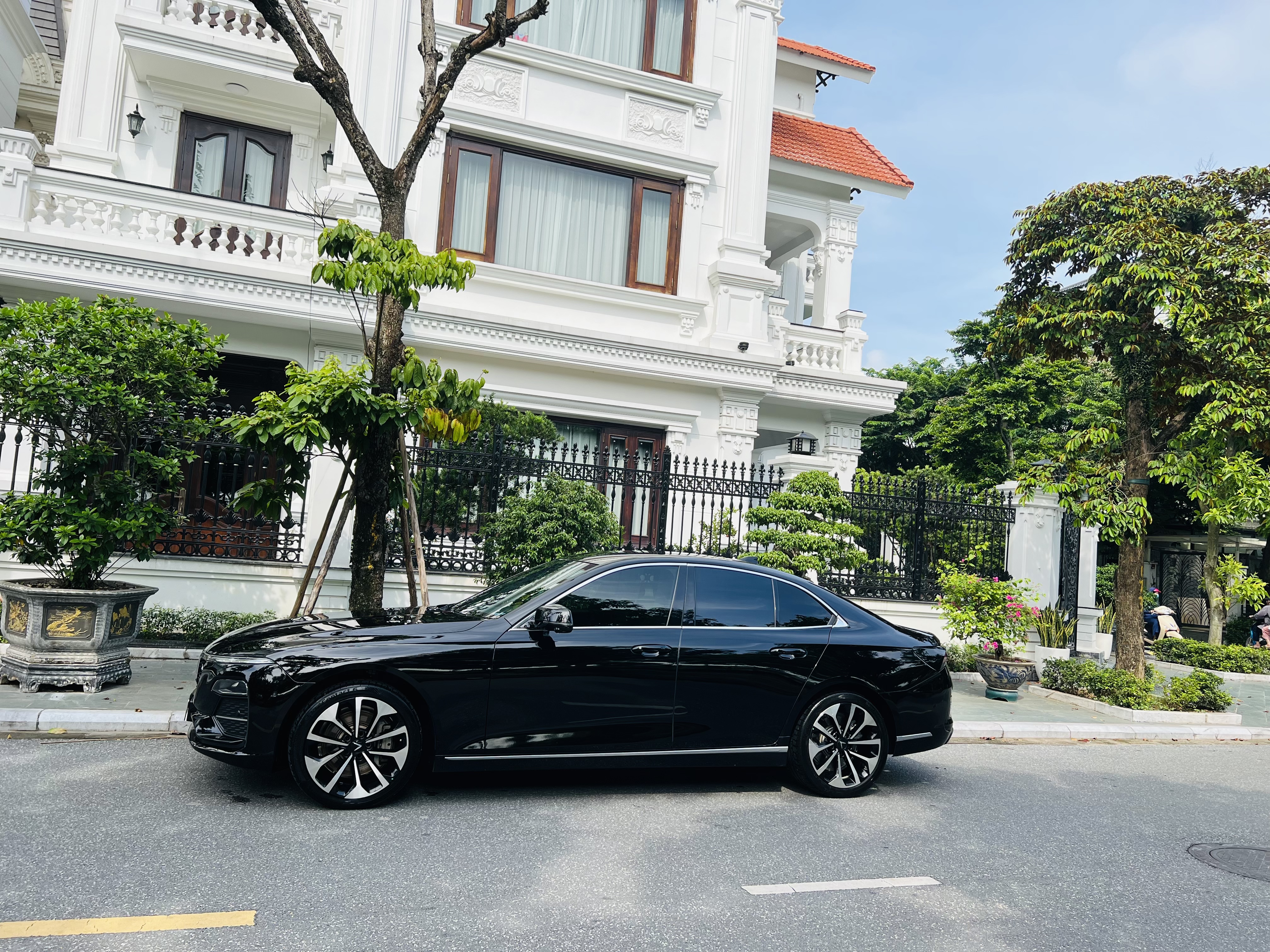 6A7D1B27-A3B5-4AE4-9DEF-899070E52D73