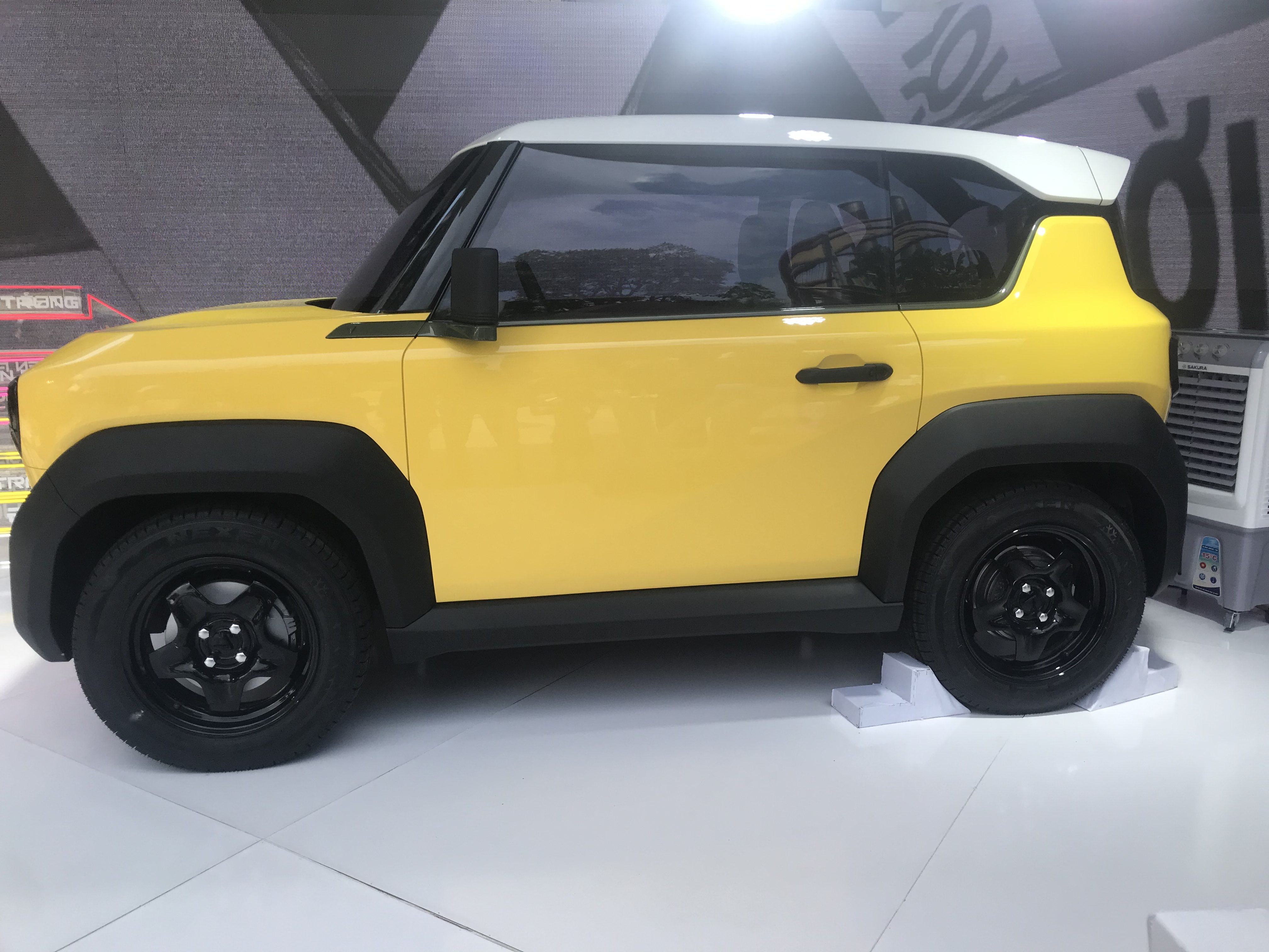 D7A03FED-B01D-4693-A78B-6A31EF1AF75B