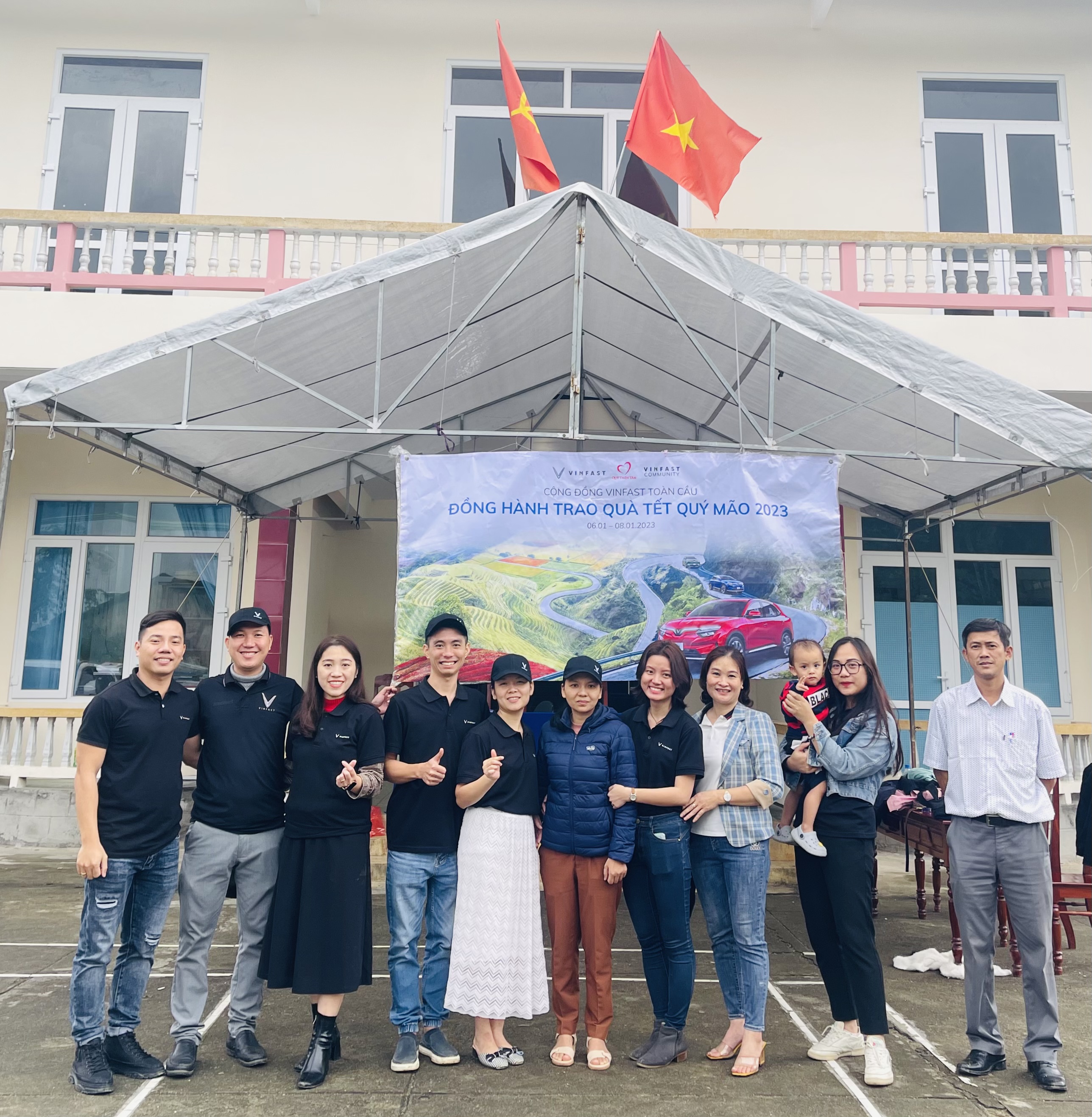 90F280D5-0B89-413B-BB57-31B42A194170