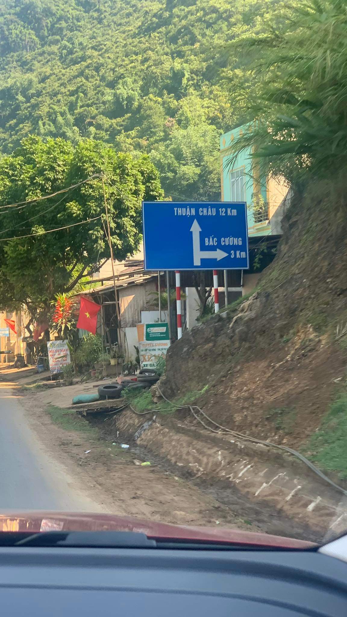 E68D2FF8-FF93-4F58-BA2B-1E56F98FDAE4