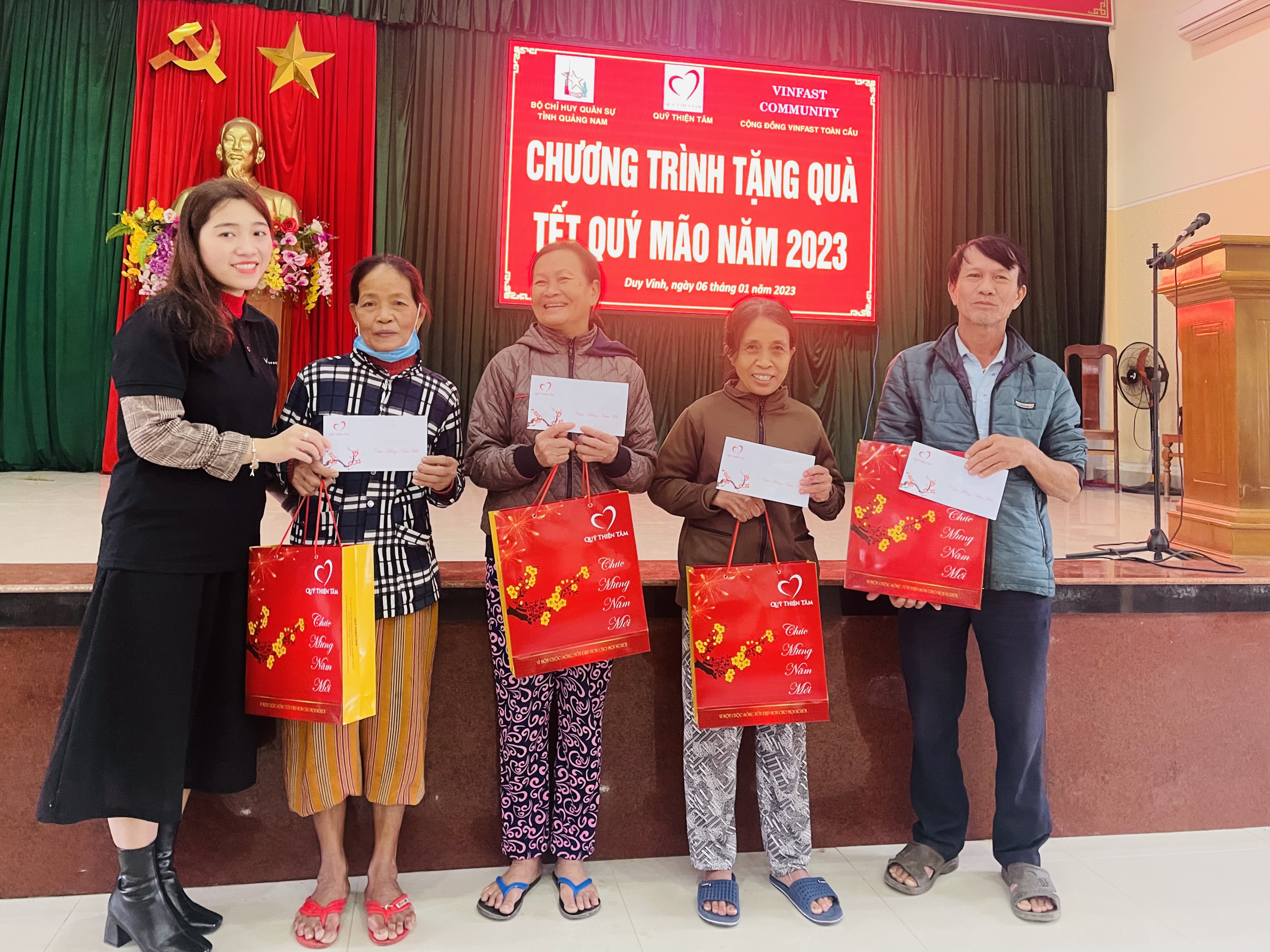 BF7C0ADE-930C-4F57-9446-99893C9C4B12