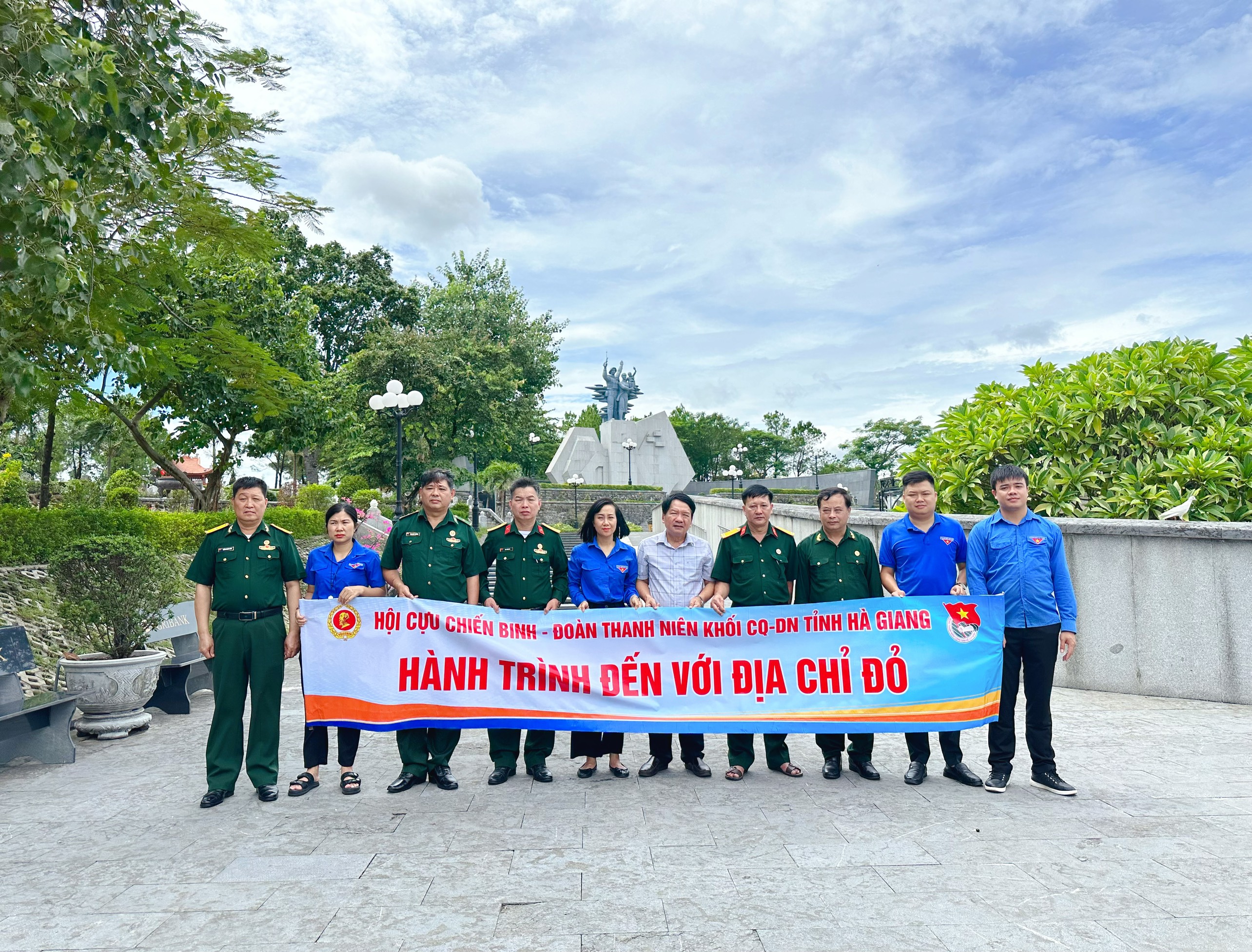 z4693272470734_fa095cee2f051a949a2f00122903208e