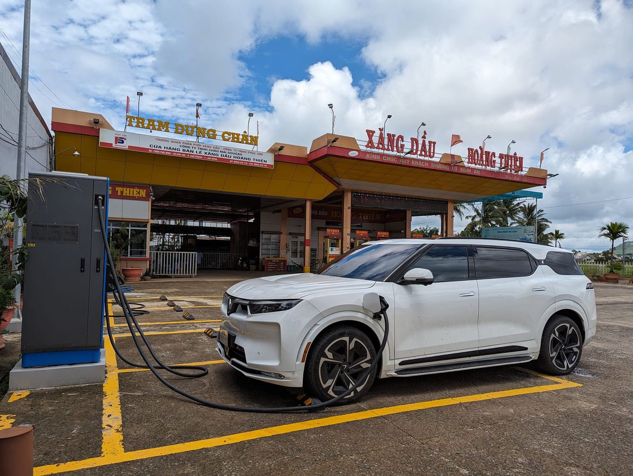 371980401_201169972971244_2742846636839828658_n