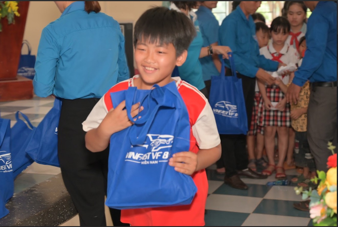 2D0CE64E-7B81-40E6-BF92-79D7E2C2FA55