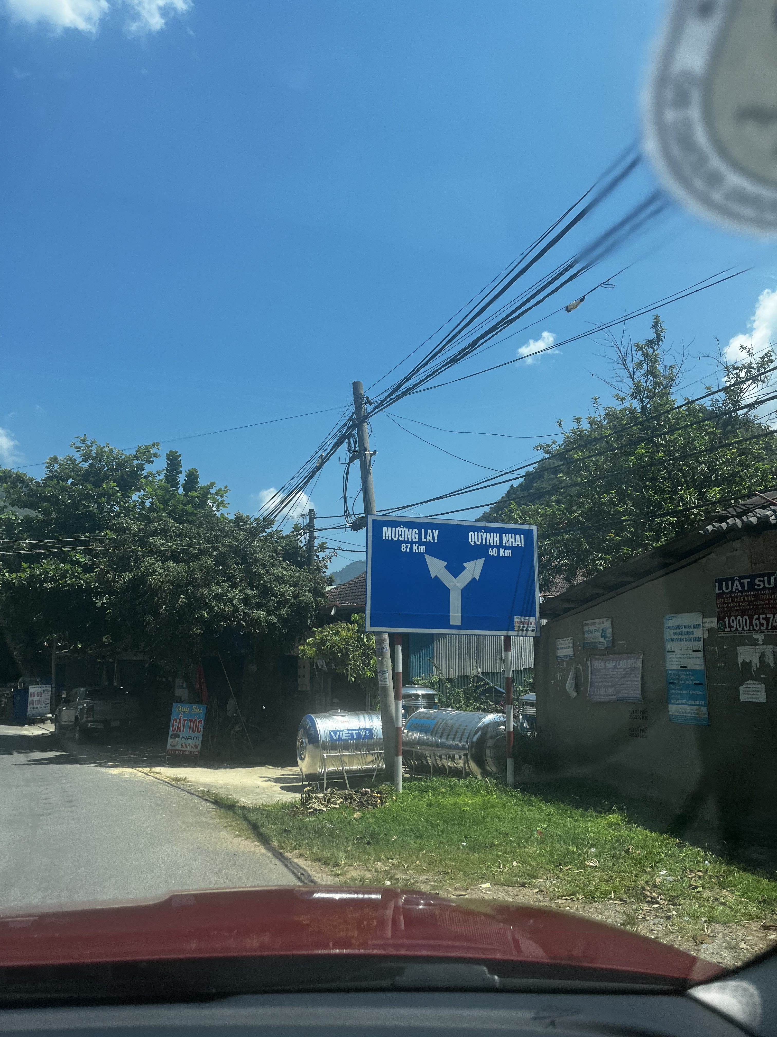 A1D1ECCB-3EAF-4CF7-A561-EAEF7EFF2B3E