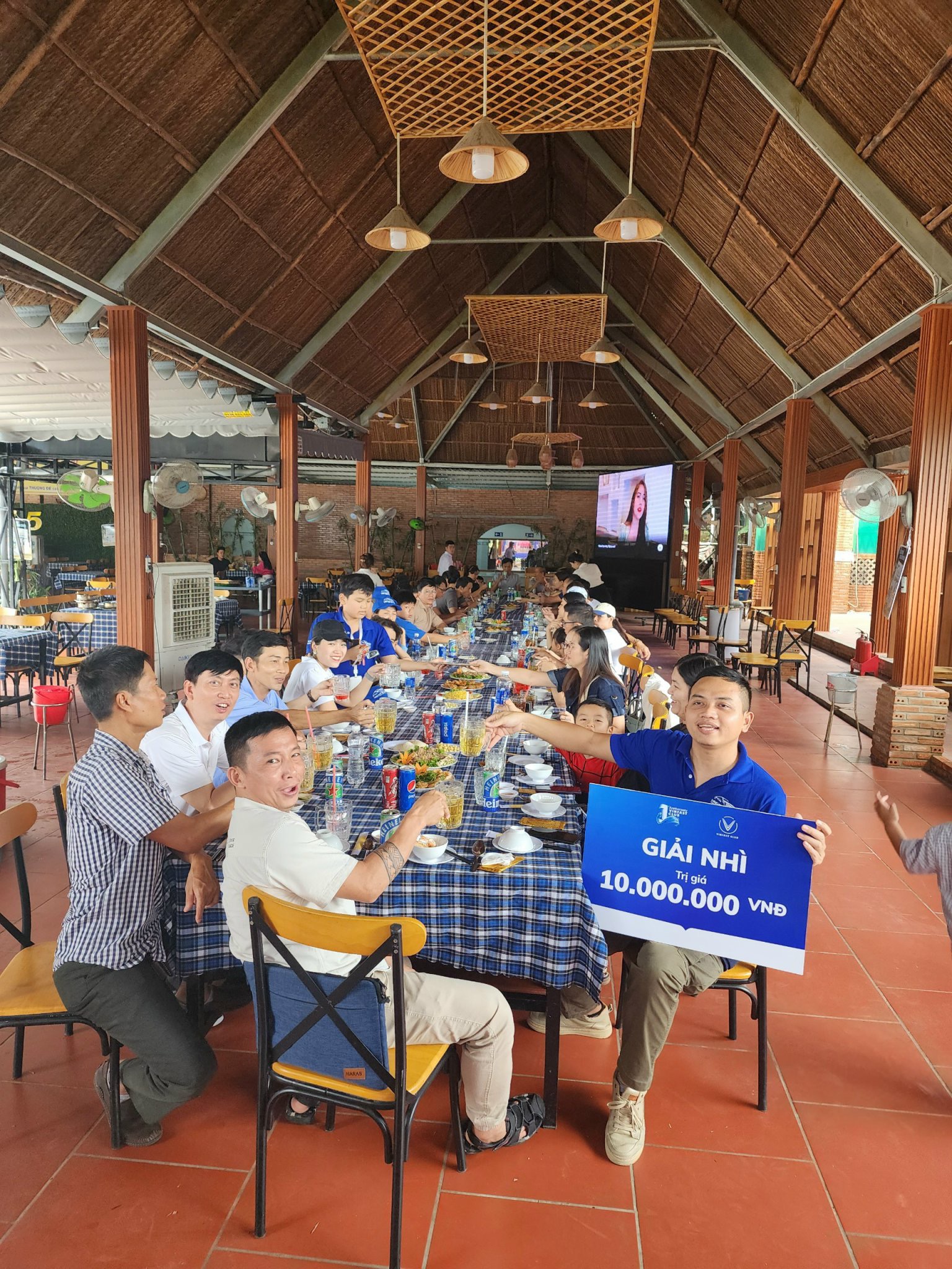 269586CB-8FA4-4C10-B3B2-855A8FF6E149