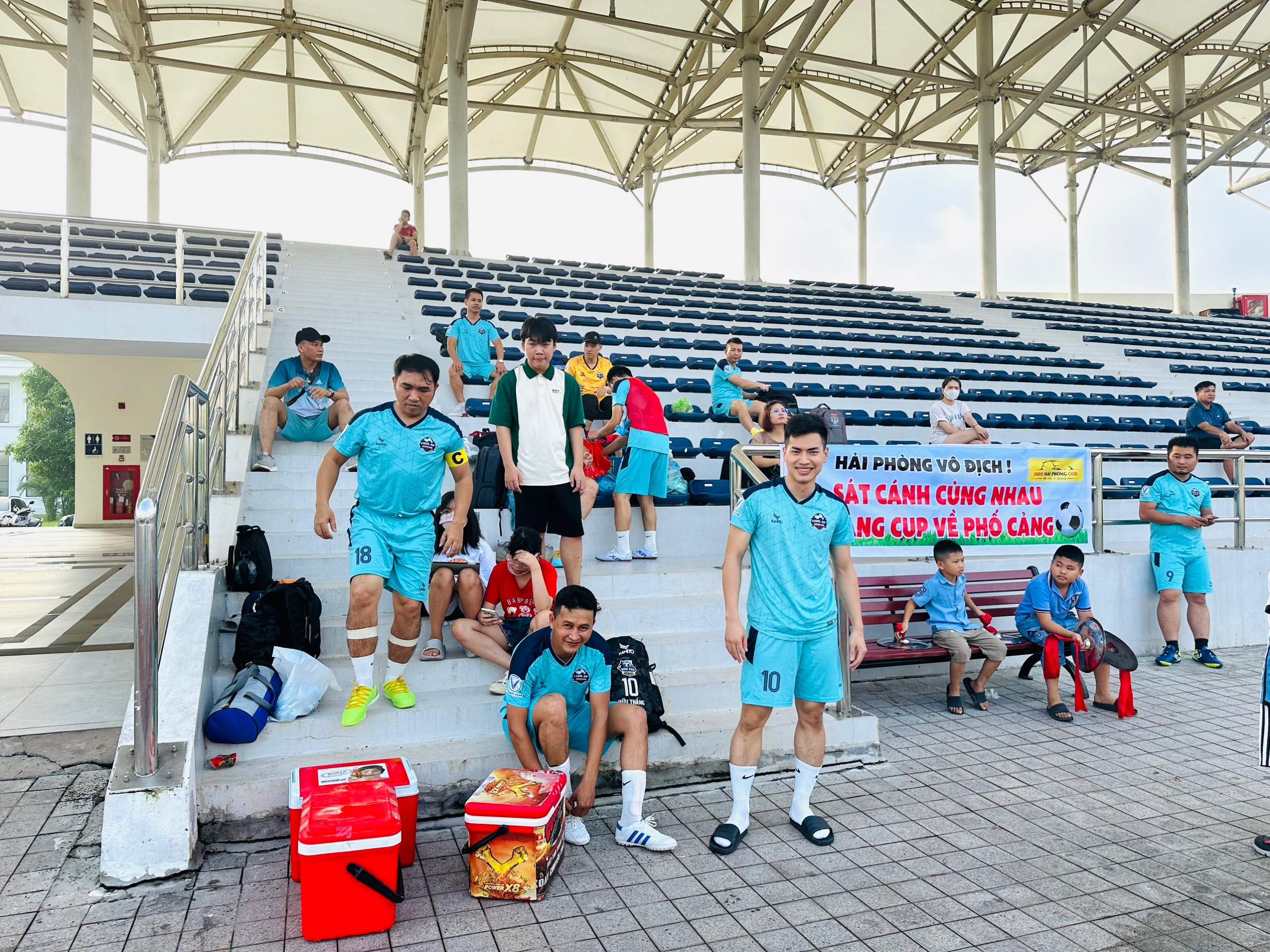 D2CC63A5-FF39-4F4B-802F-20C74C56860F