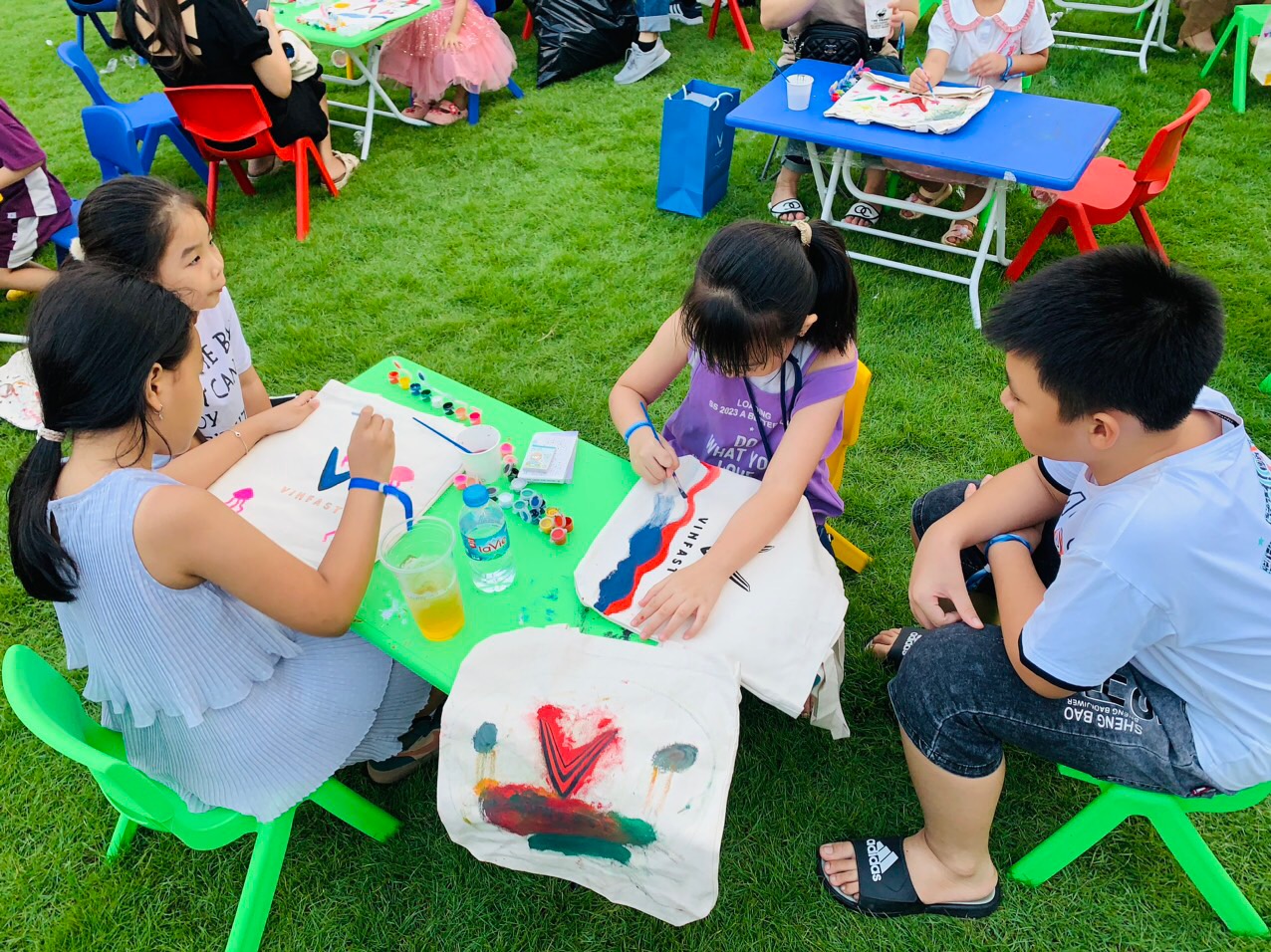 65DF38C1-215B-48FF-A407-D77867121A57