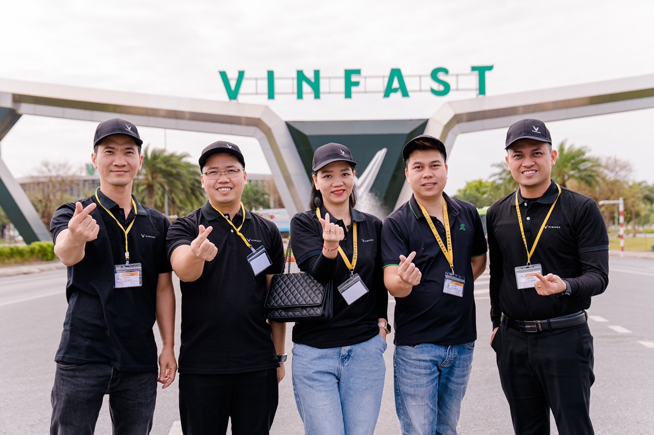 811b5e8b69f4d4891a03bfe4dc809975