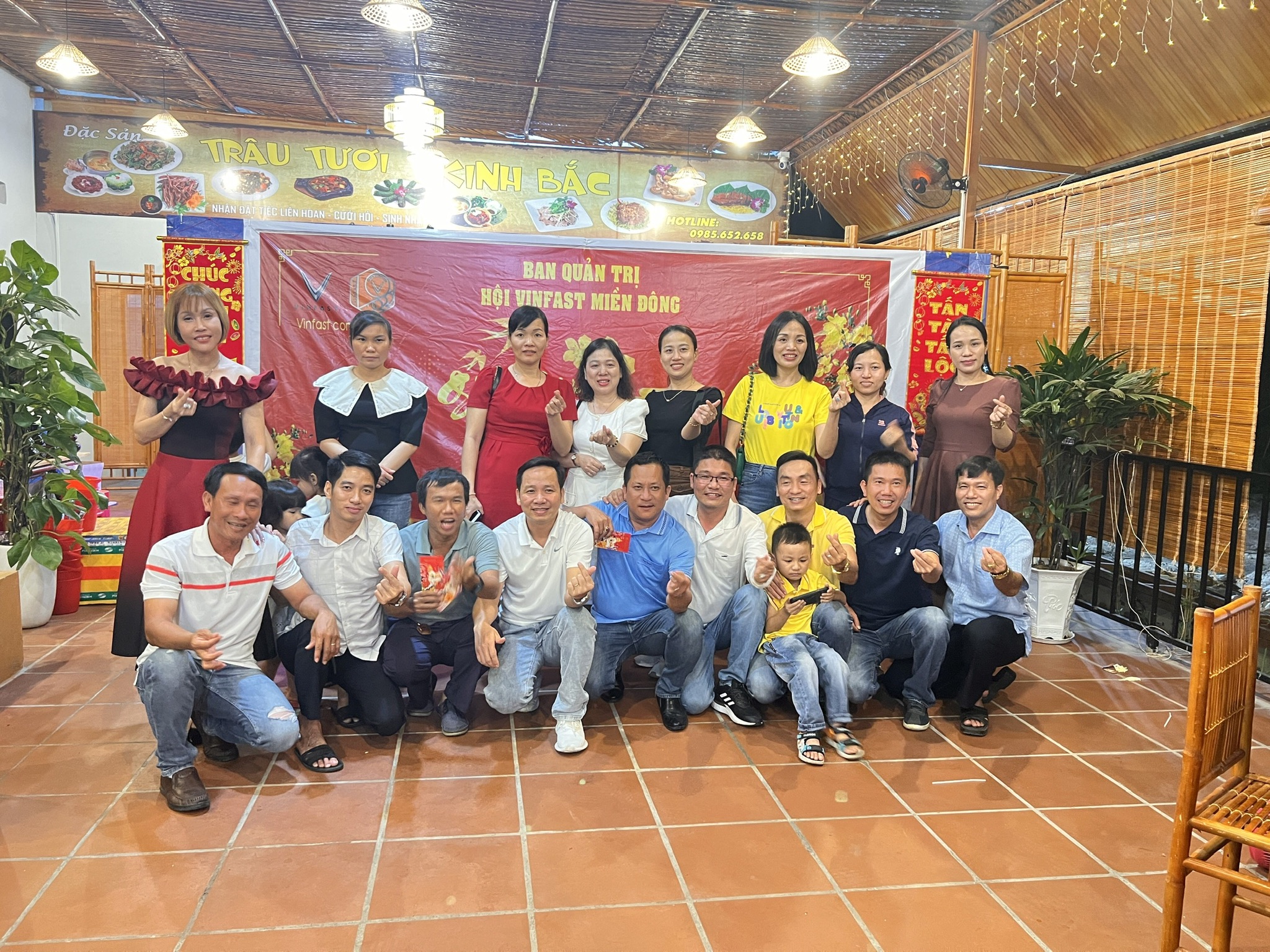 AA72C93D-FD09-40DE-A593-310C84F86039