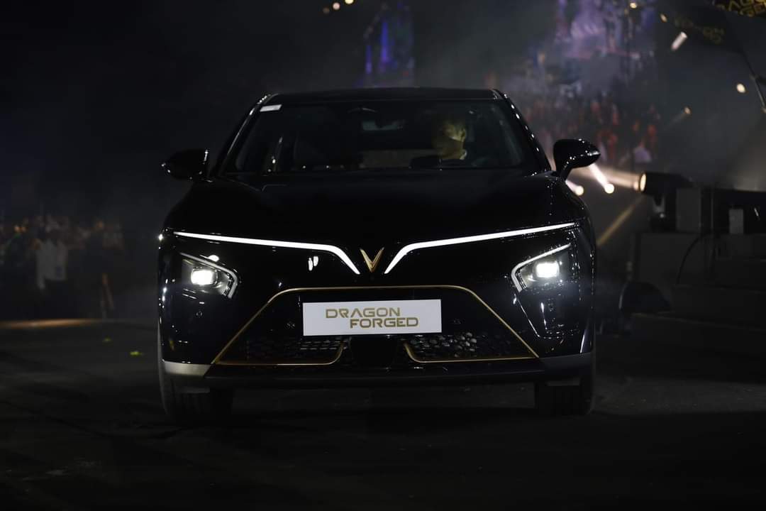 fb_img_1702744209779