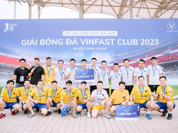 76c64af984b1311388356e92e448cde1