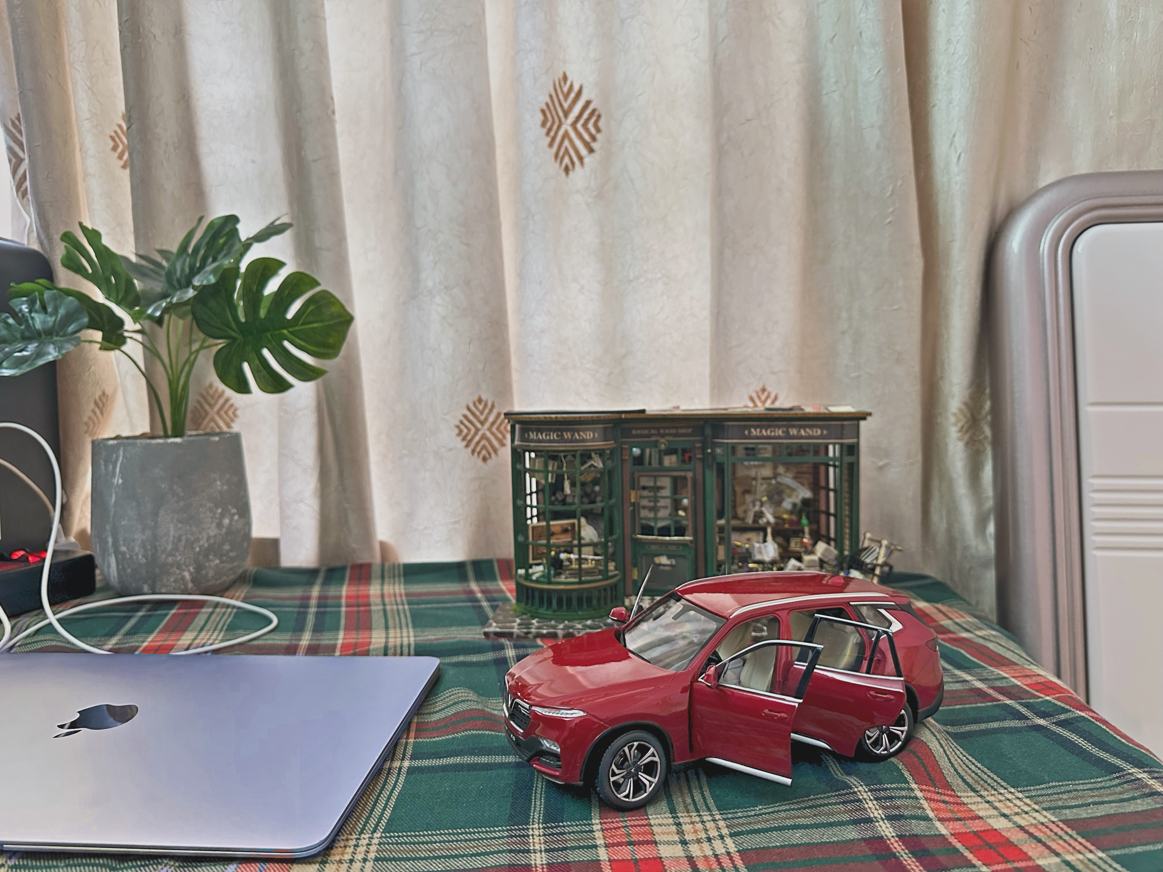 4b654874-f663-44e2-a1a6-d2f8360c969e