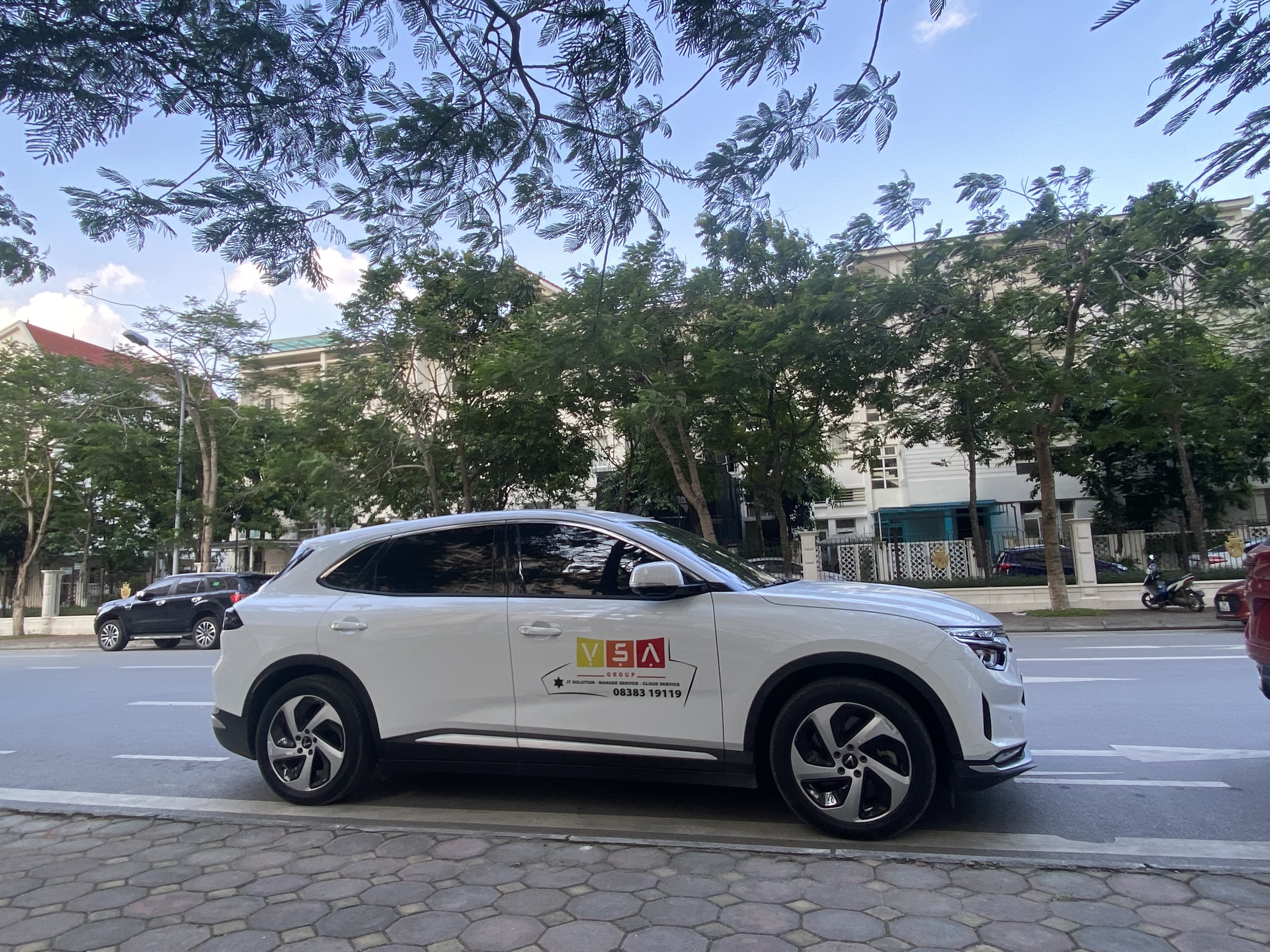 z5035563050972_2935229312de23c3d8c2c2e26cae4708