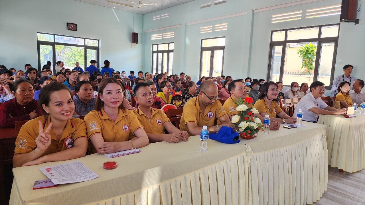 z5113781002523_835e86b2ea4d59aa0b098ba35e41fdfc (1)