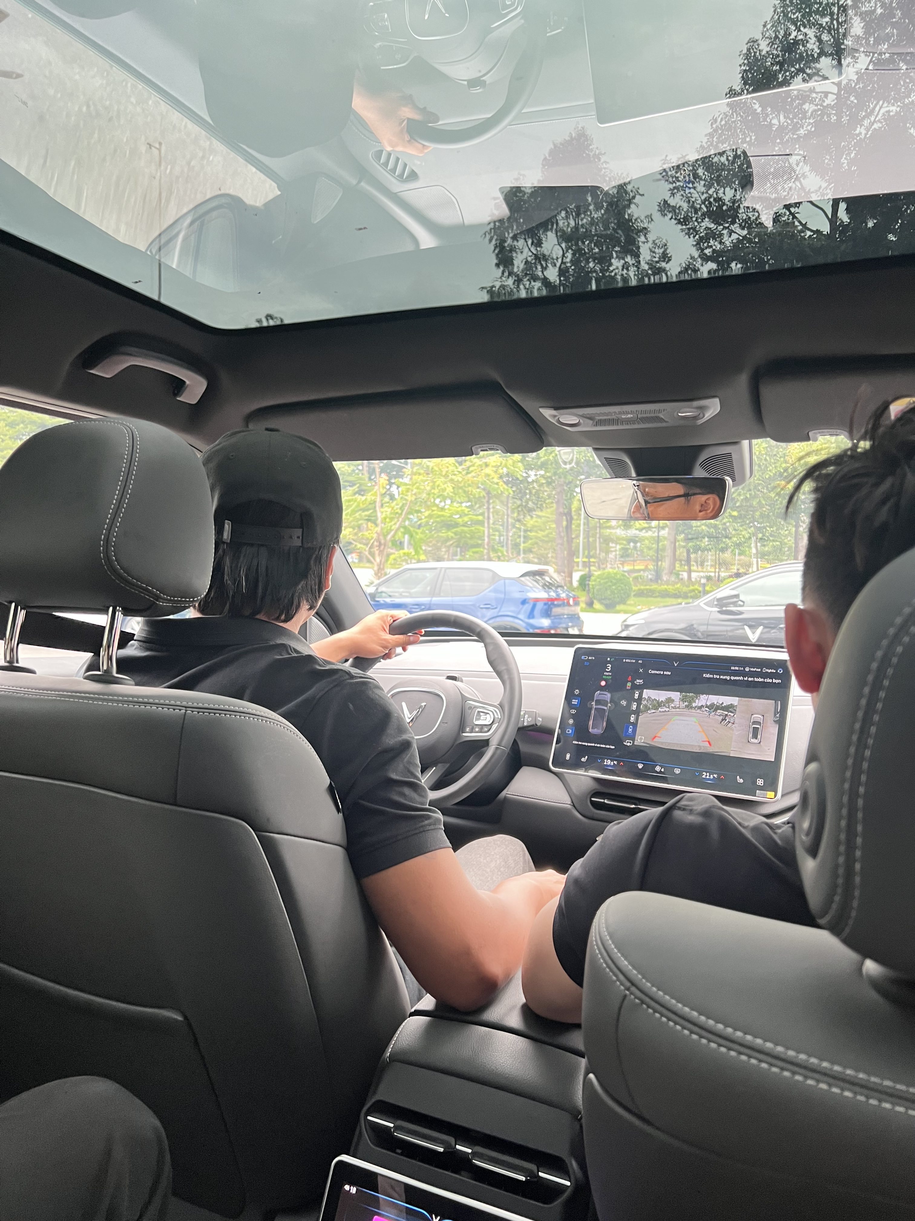 F1859F53-8D34-4A0F-BB49-D48BEEC607F1