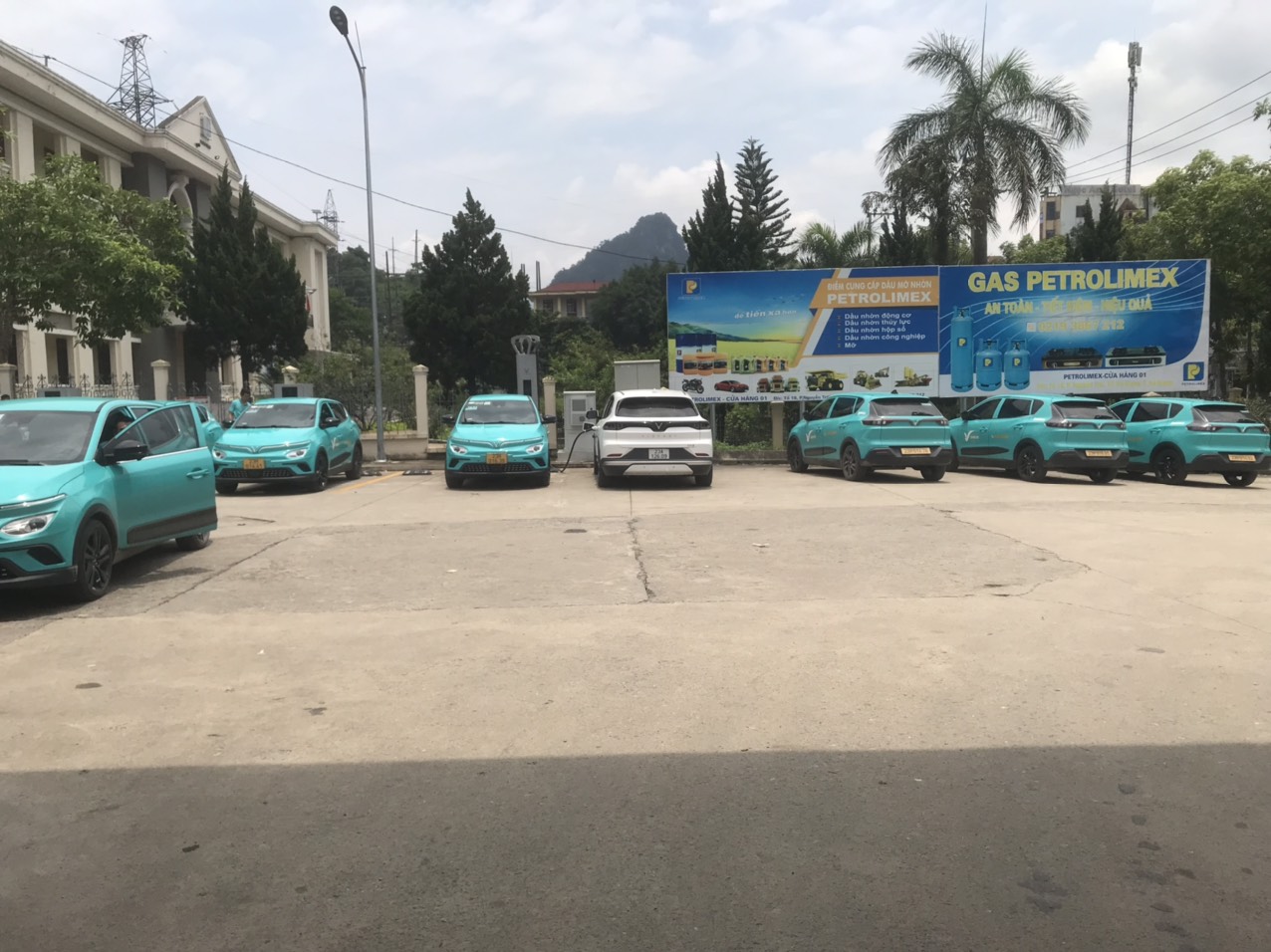 z5556791454706_5923eca5c72cb6d40b9dfa236d084e52