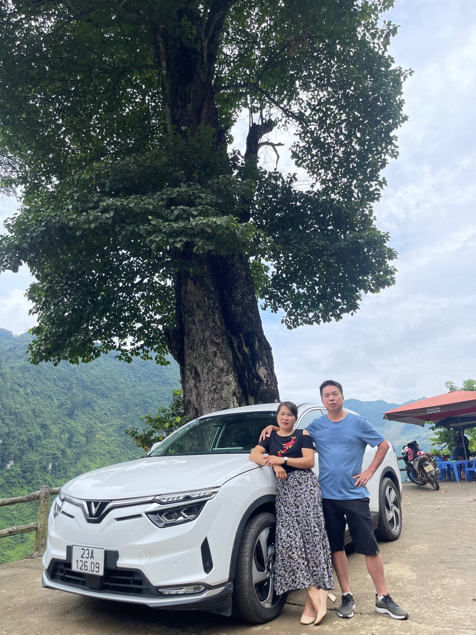 z5725739942599_21facfa92bdf5c39d86f30a370ce647e