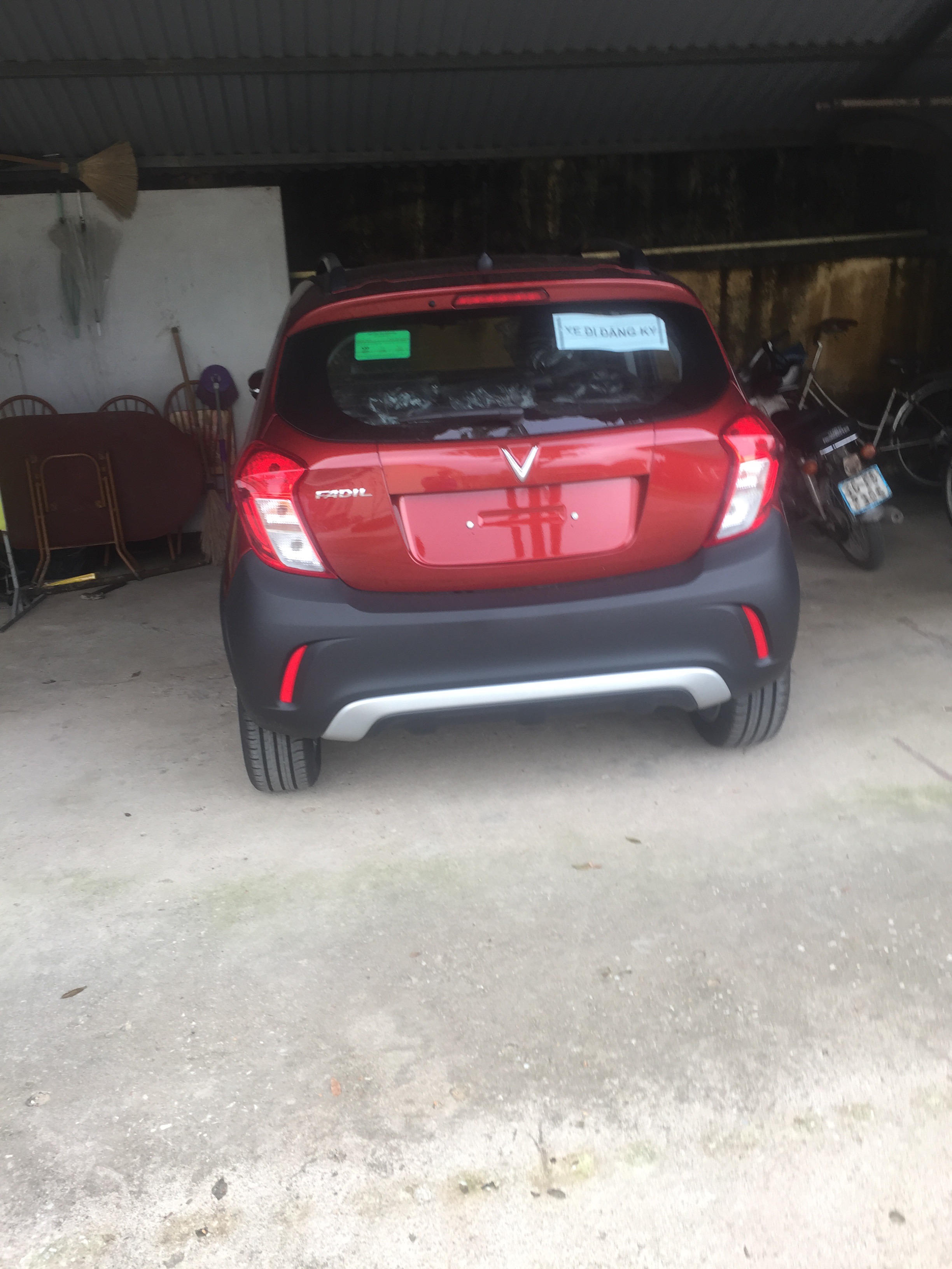 D8304087-7F06-4306-8438-5287C00AF991