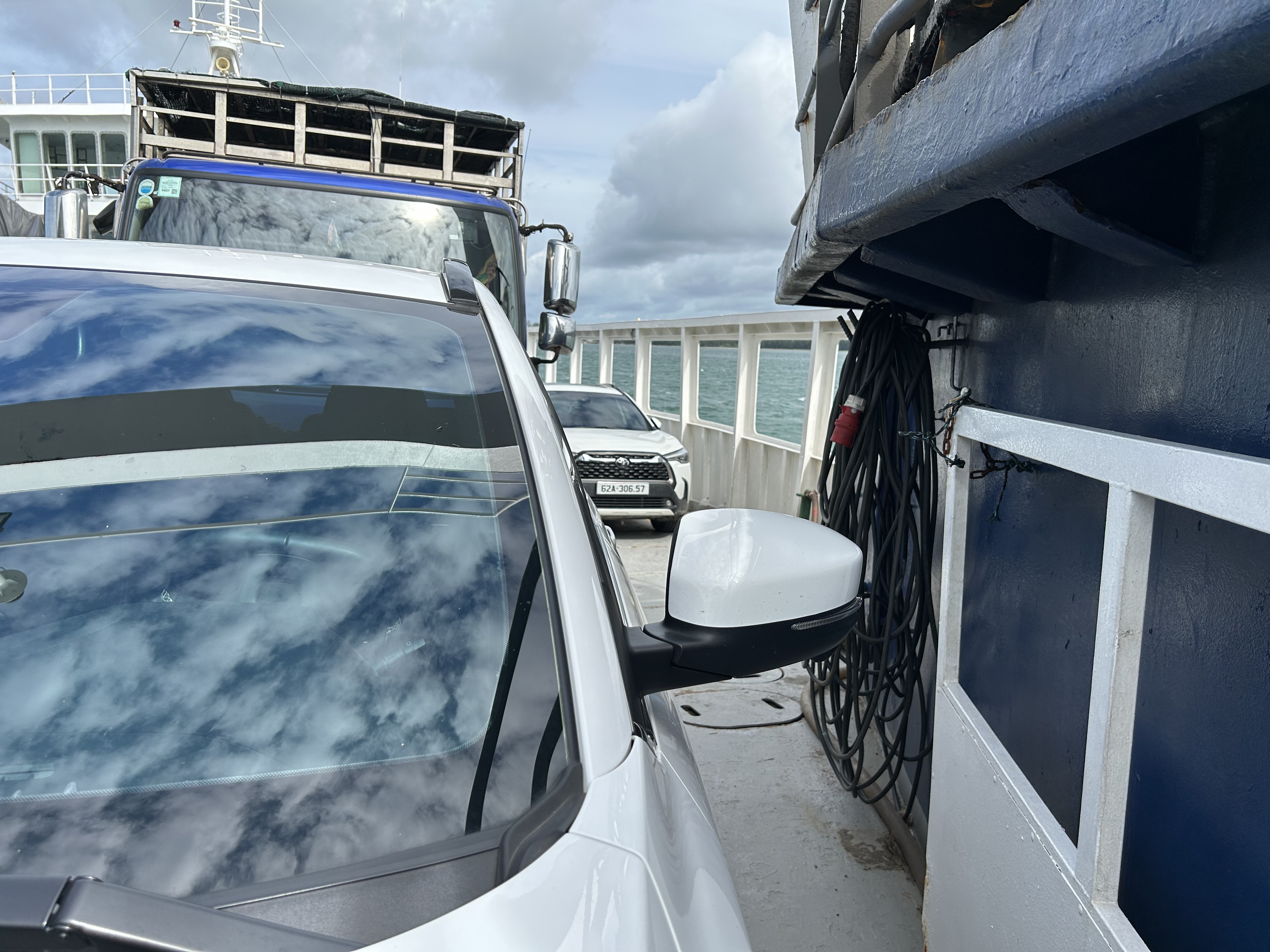 64CA5C40-5FE7-4DFF-BDC5-A52290865541