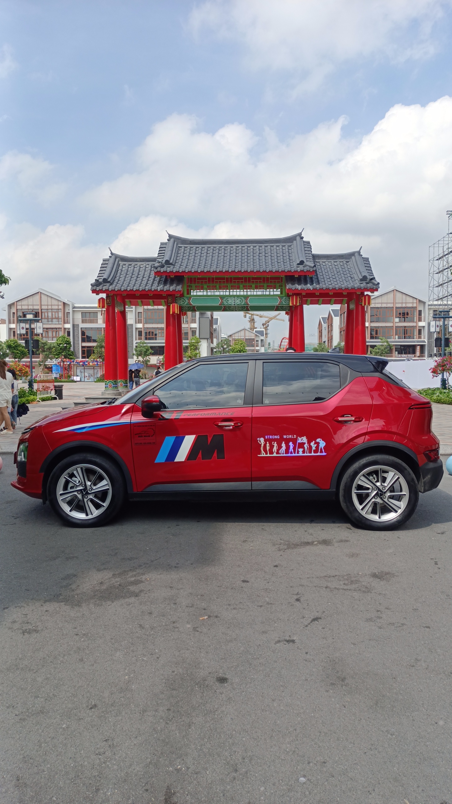 20240902_092824817_[_0981.0000.35]_[trc]_[cng_ty_taxi_in_yn_phong]_[_xe_in_khng_say_khng_mi]_[_nhn_hp_ng_du_lch]_[_a_n_i_cc_tnh_gi_r]_[_phc_v_247]