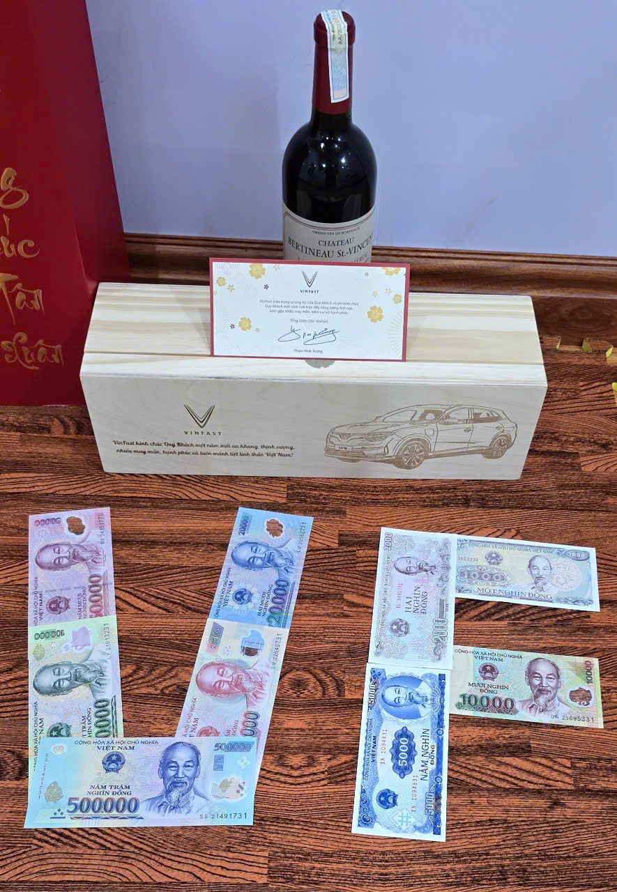 Quà tết VF
